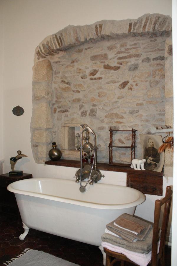 La Maison Des Chartreux Bed & Breakfast